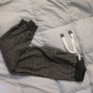 jogger pants